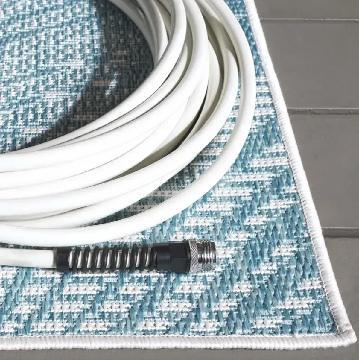 BEACH HOUSE 264 AQUA  6'-7' X 6'-7' Square Square Rug