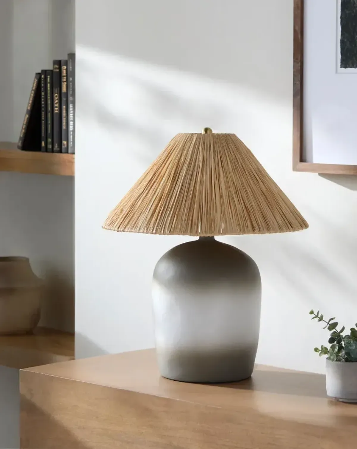 Otahu OTH-007 20"H x 17"W x 17"D Accent Table Lamp