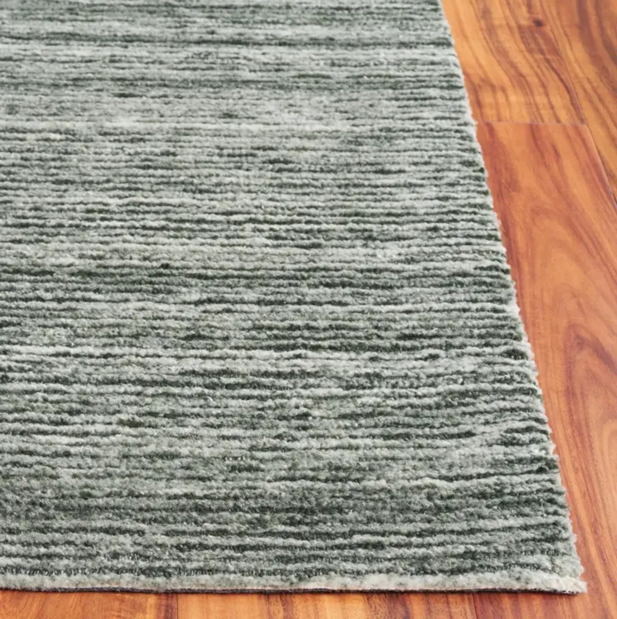 MIRAGE 757 GREEN 2'-3' x 8' Runner Rug