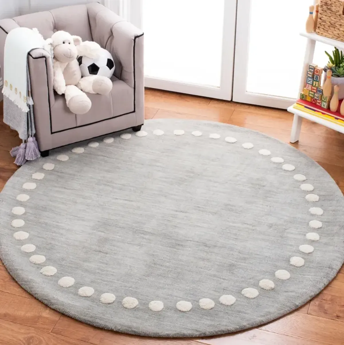 SAFAVIEH KIDS 802 GREY 3' x 3' Round Round Rug