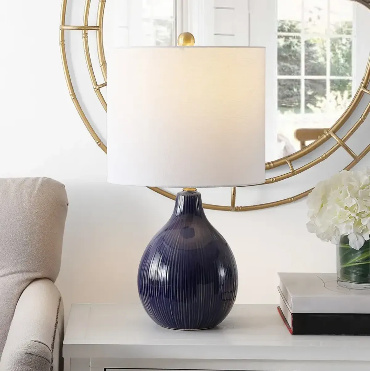 CALRUS TABLE LAMP