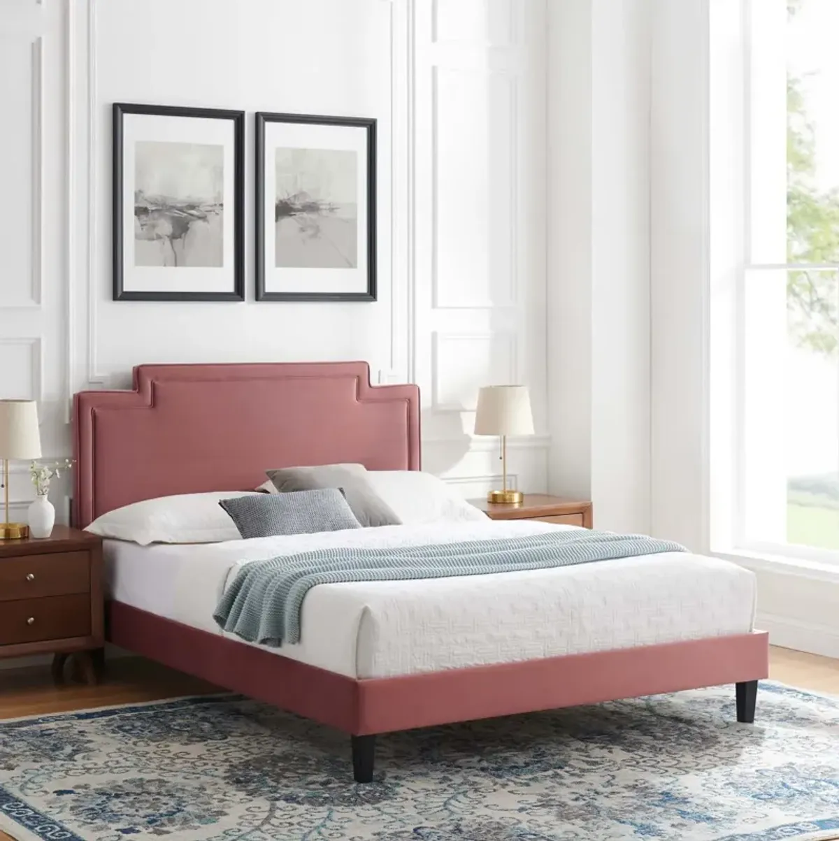 Liva Performance Velvet Queen Bed