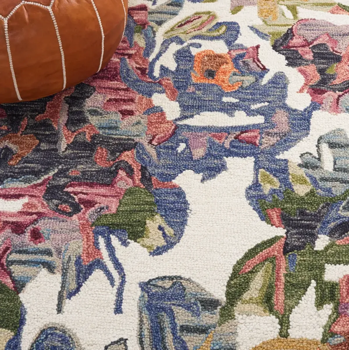 BLOSSOM Hand Tufted 5' x 8' area rug