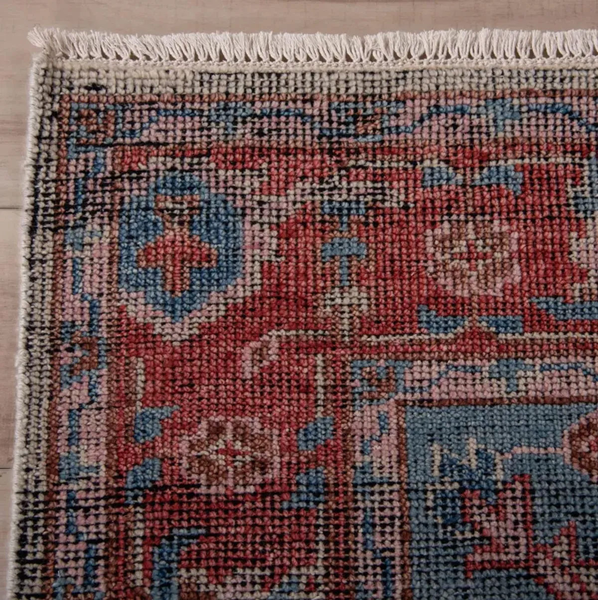 Centra Hand knotted Cut pile 6' x 9' Rug