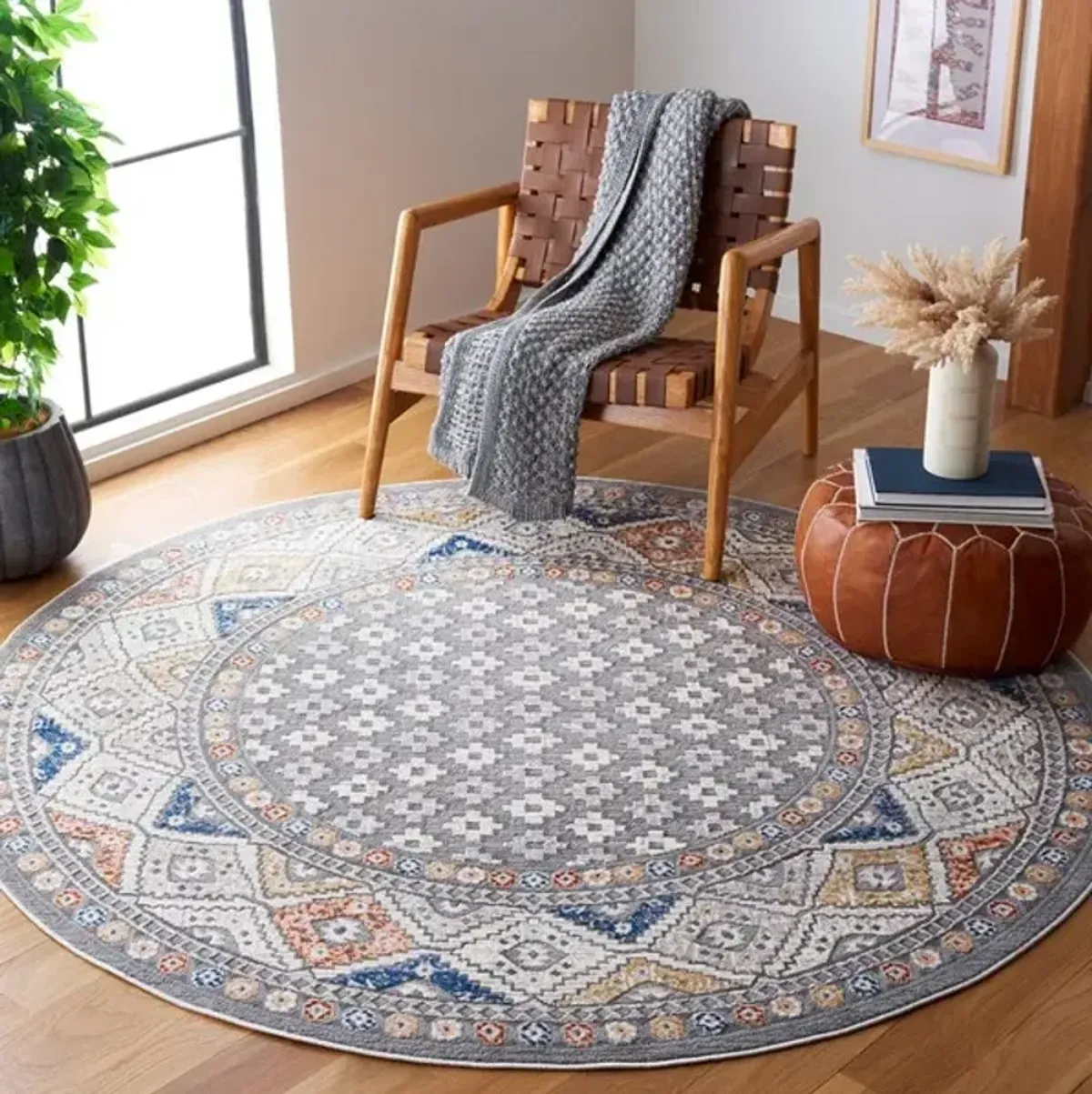 ETERNAL 202 6'-7' X 6'-7' Round Round Rug