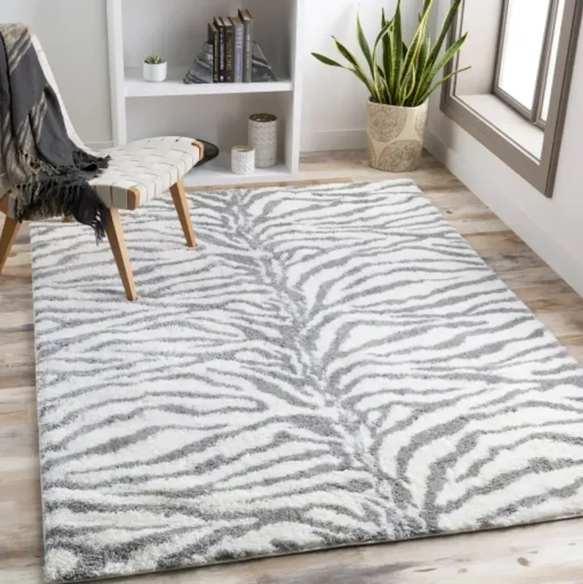 Aliyah shag 7'10" x 10' Rug