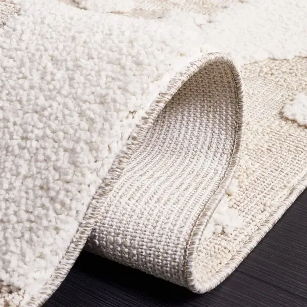 TRENDS 100 Beige 2'-2' X 9' Runner Rug
