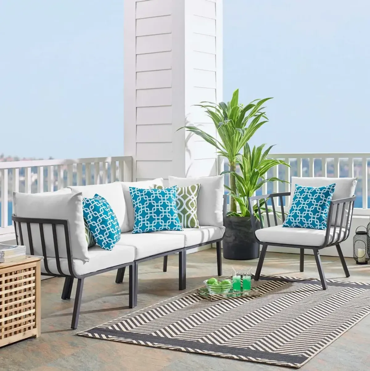 Riverside 4 Piece Outdoor Patio Aluminum Set