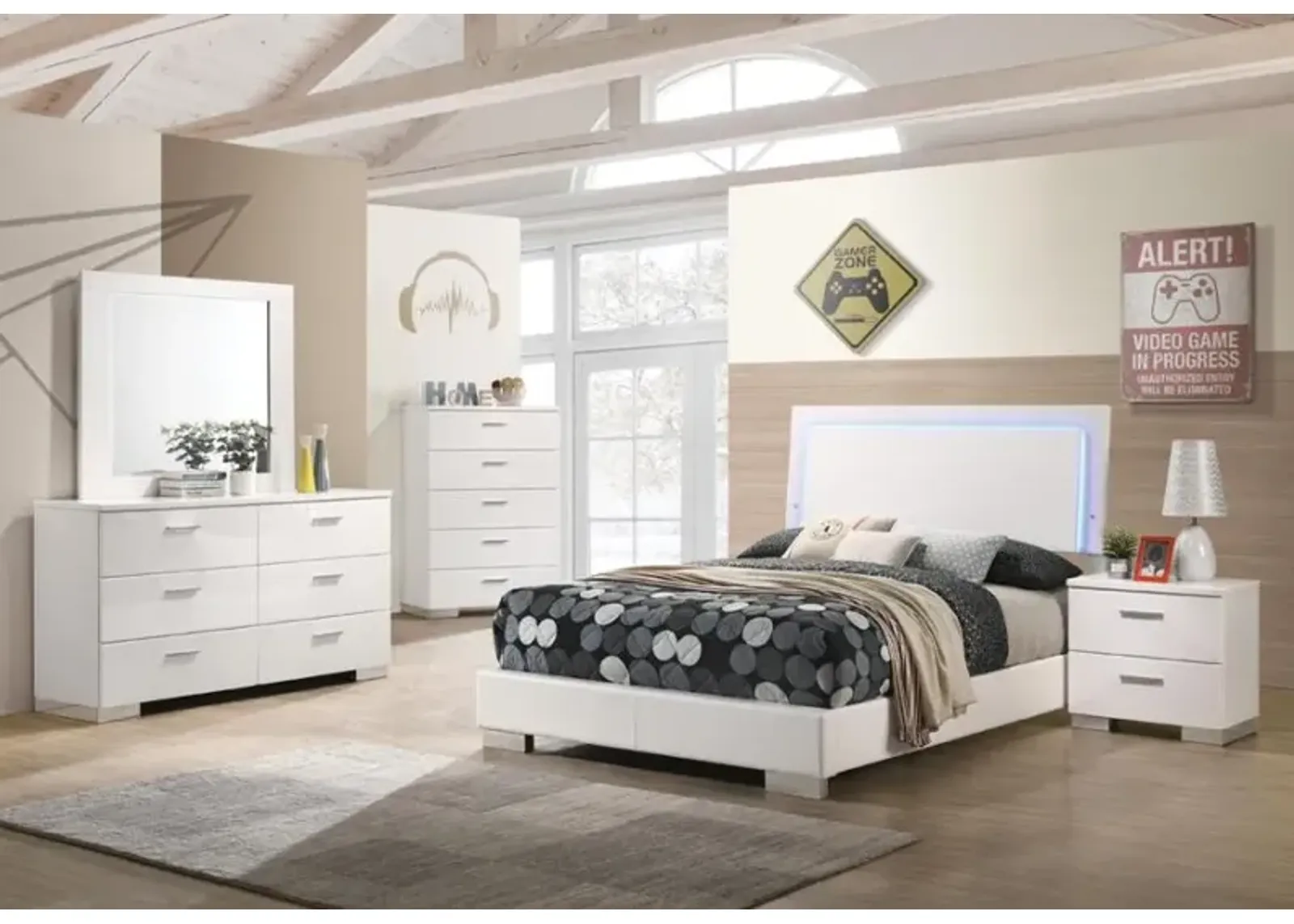 Felicity 5-piece Full Bedroom Set with LED Headboard Glossy White