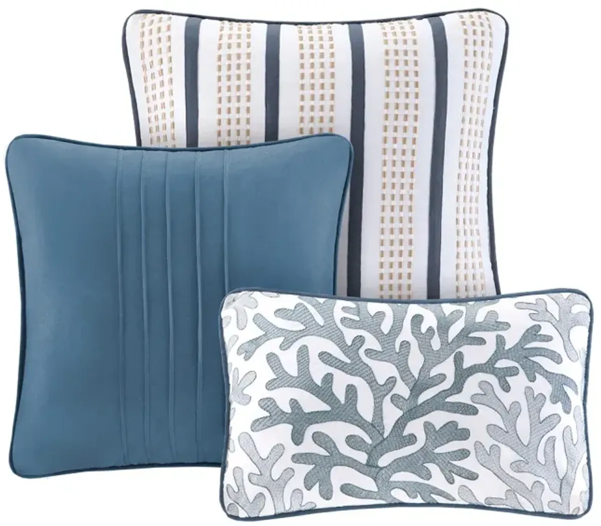 Madison Park Bayside Blue Quilt Set with Throw Pillows