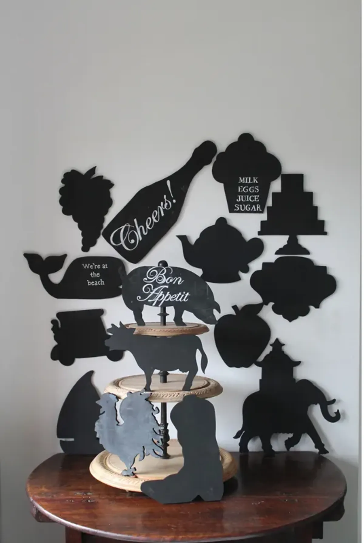 Elephant Petite Chalkboard (16 inches)