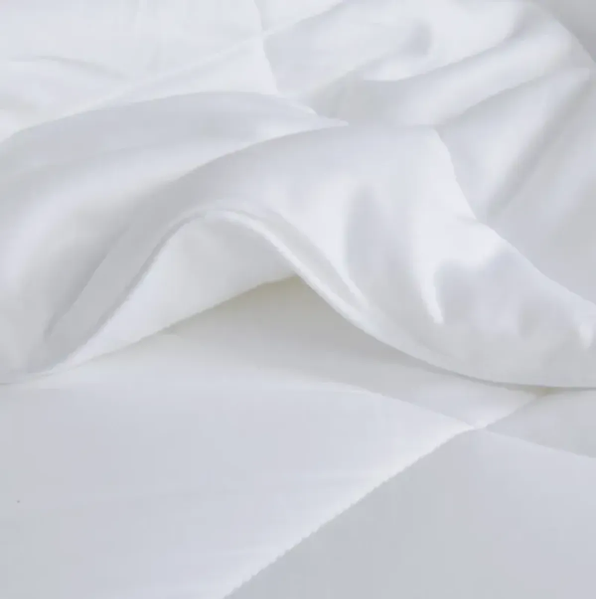 Sleep Philosophy Maximum Warmth White Cotton Down Alternative Featherless Comforter