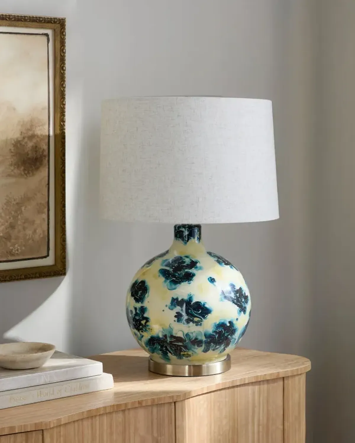 Snicarte SNR-007 27"H x 17"W x 17"D Accent Table Lamp