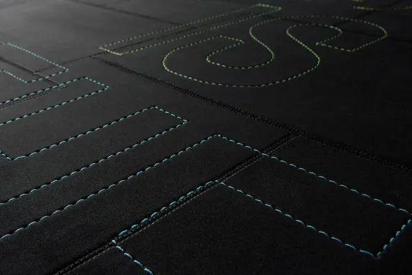 Metal MTL-1000 4' x 6' Hand Made Rug