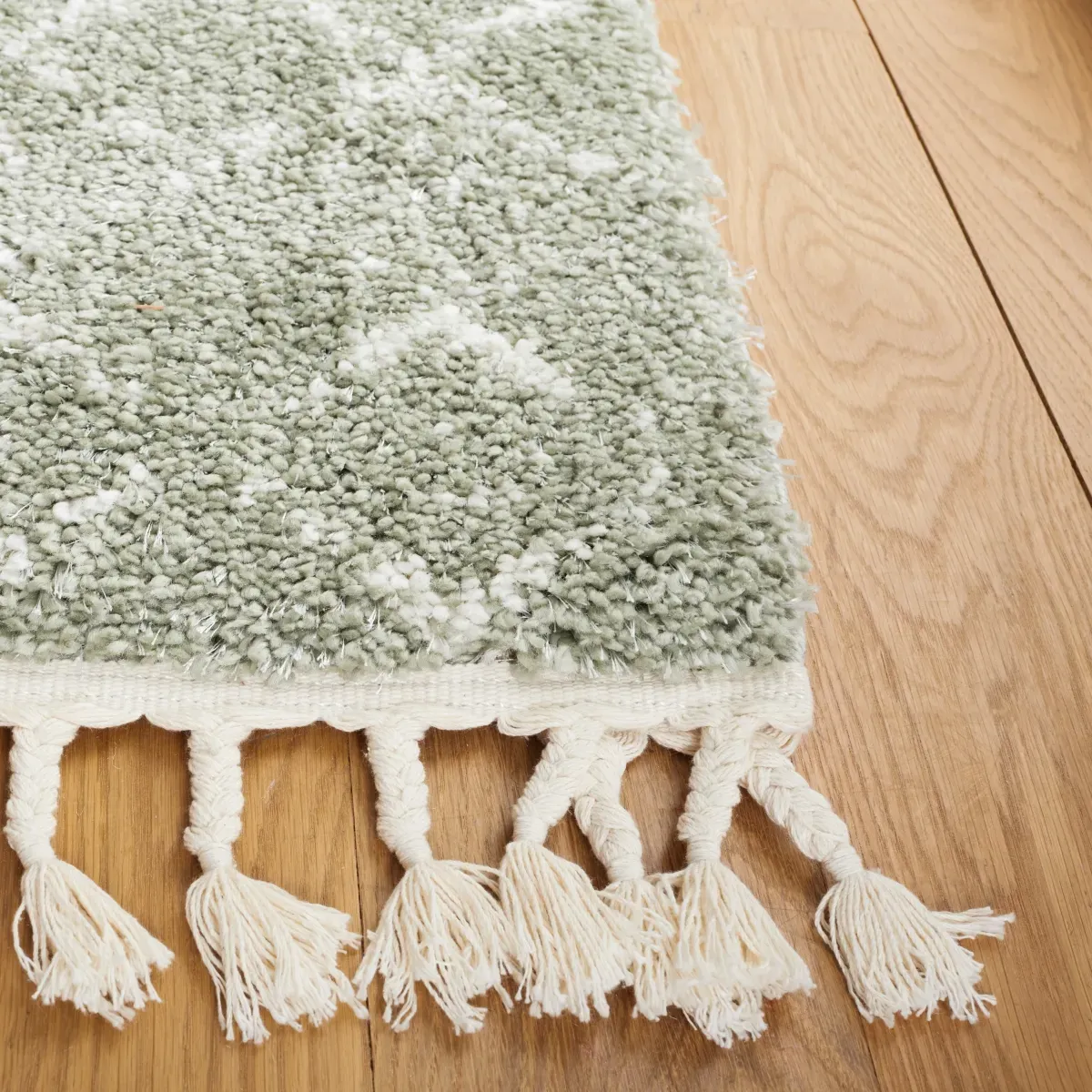 BERBER FRINGE SHAG 516 SAGE  2'-2' x 6' Runner Rug