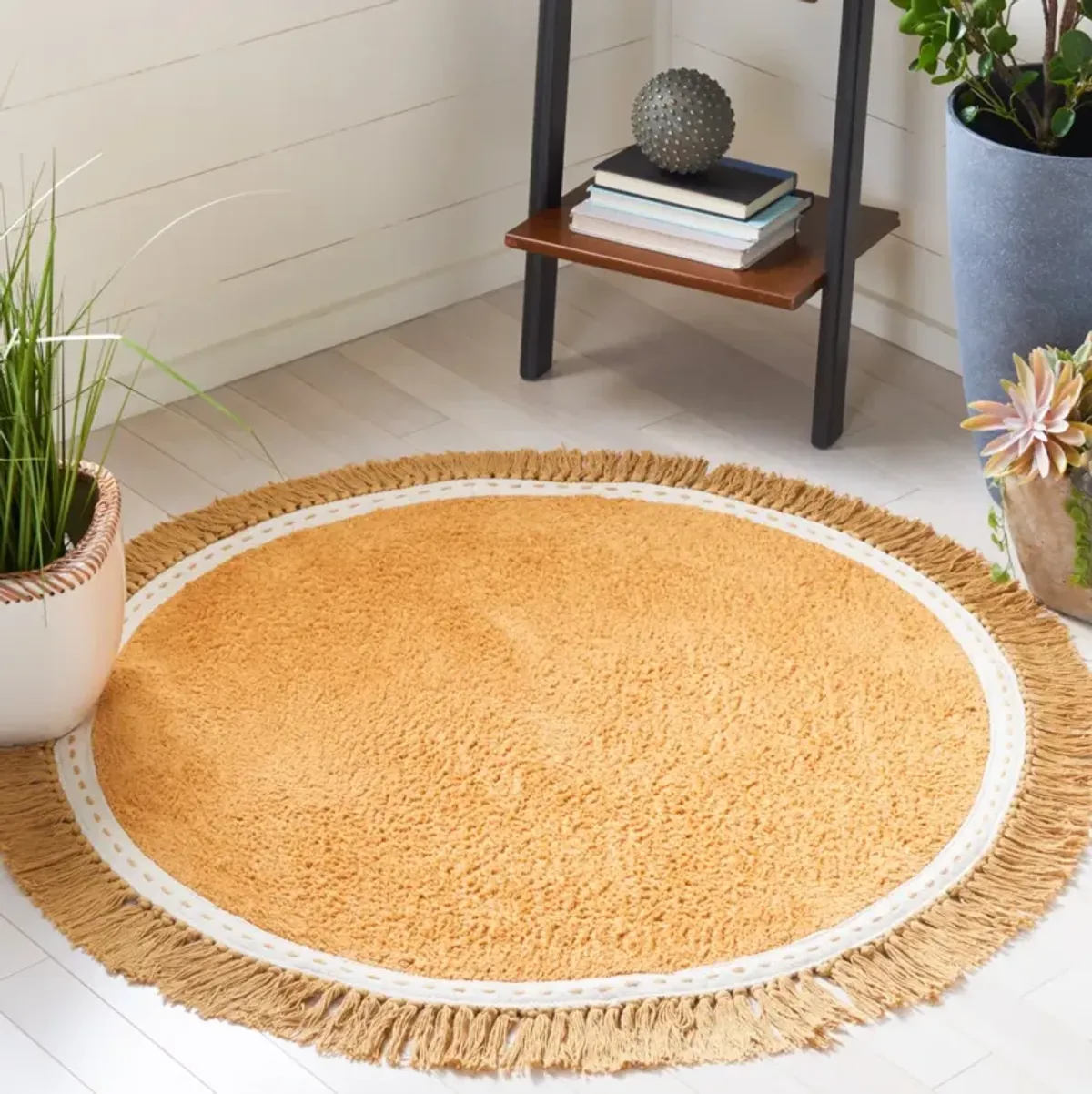 EASY CARE 204 YELLOW  8' x 8' Round Round Rug