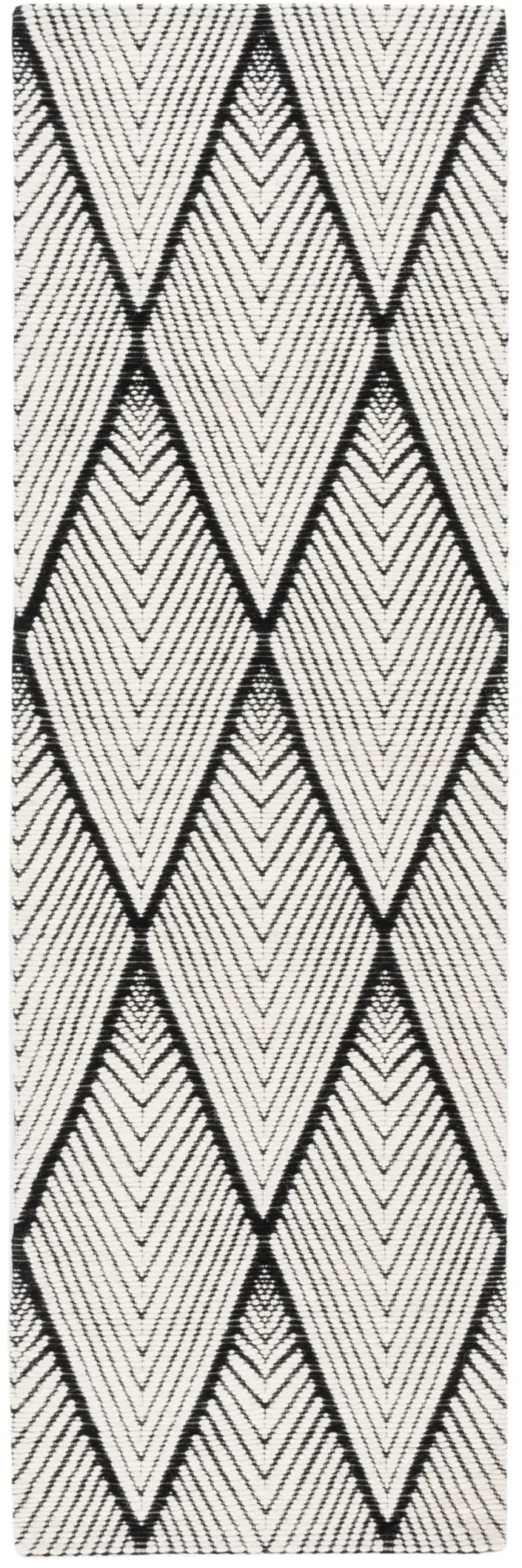 MARBELLA Hand loomed 2'-6' x 8' runner