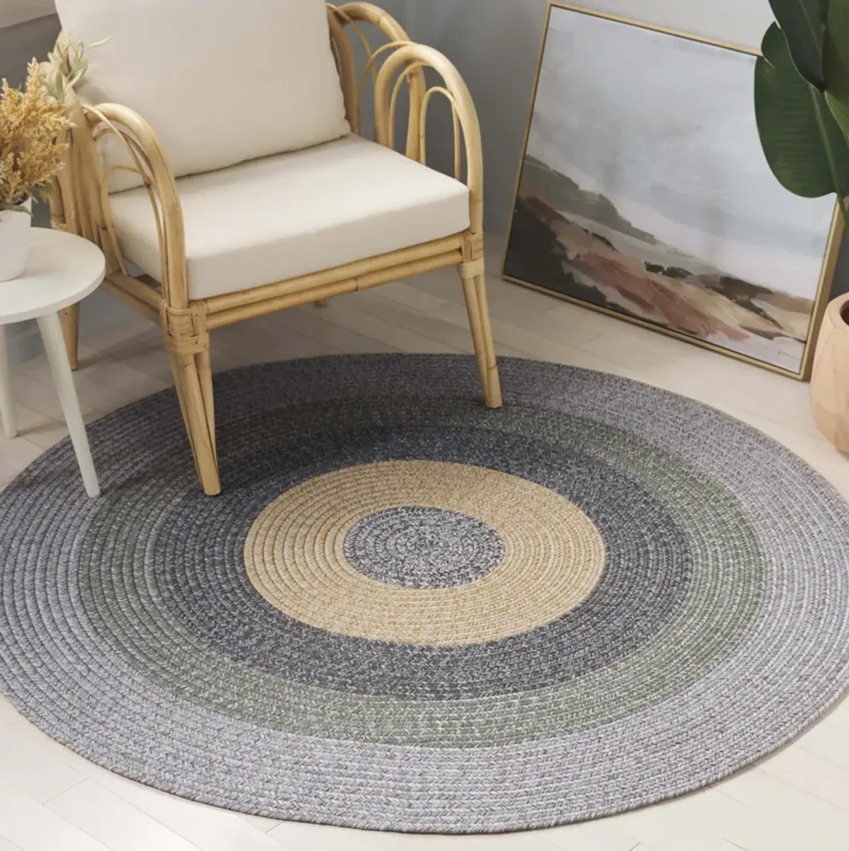 BRAIDED Hand Woven 3' x 3' Round area rug