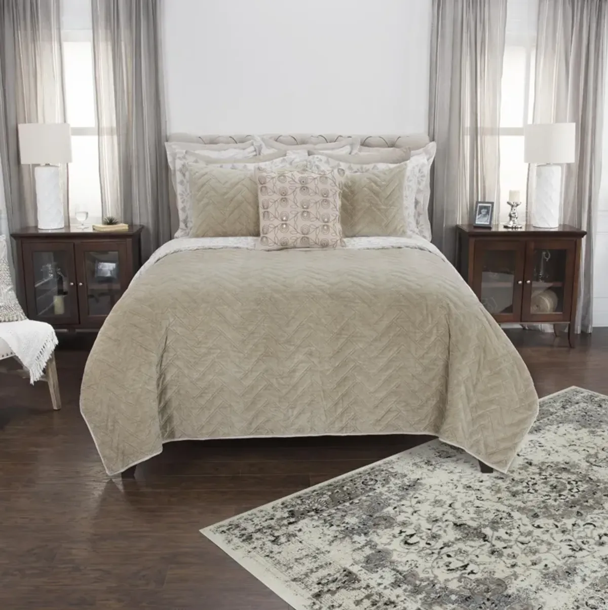 DOH Riviera Natural Queen Solid Natural Quilt