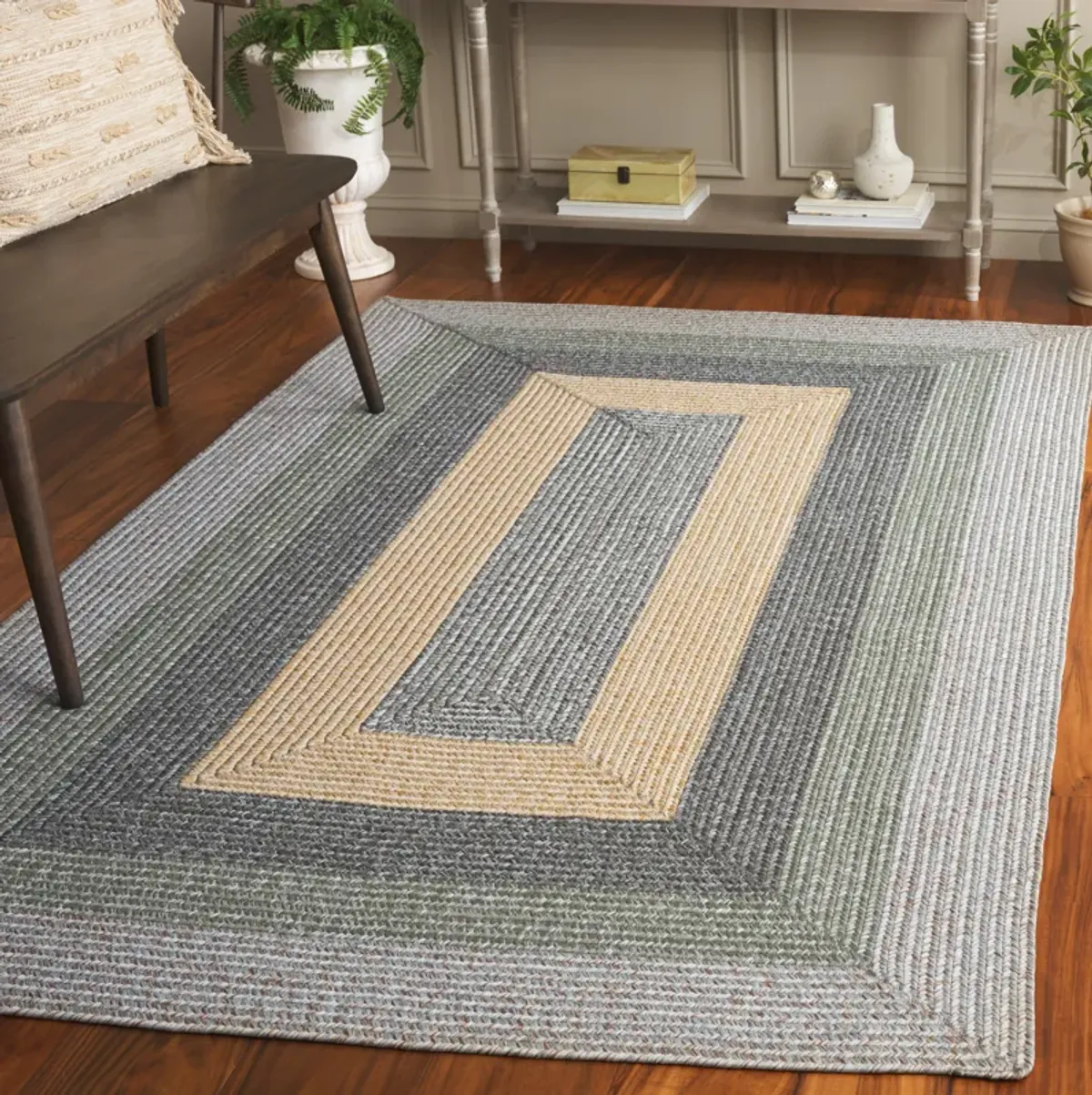 BRAIDED Hand Woven 8' x 10' area rug