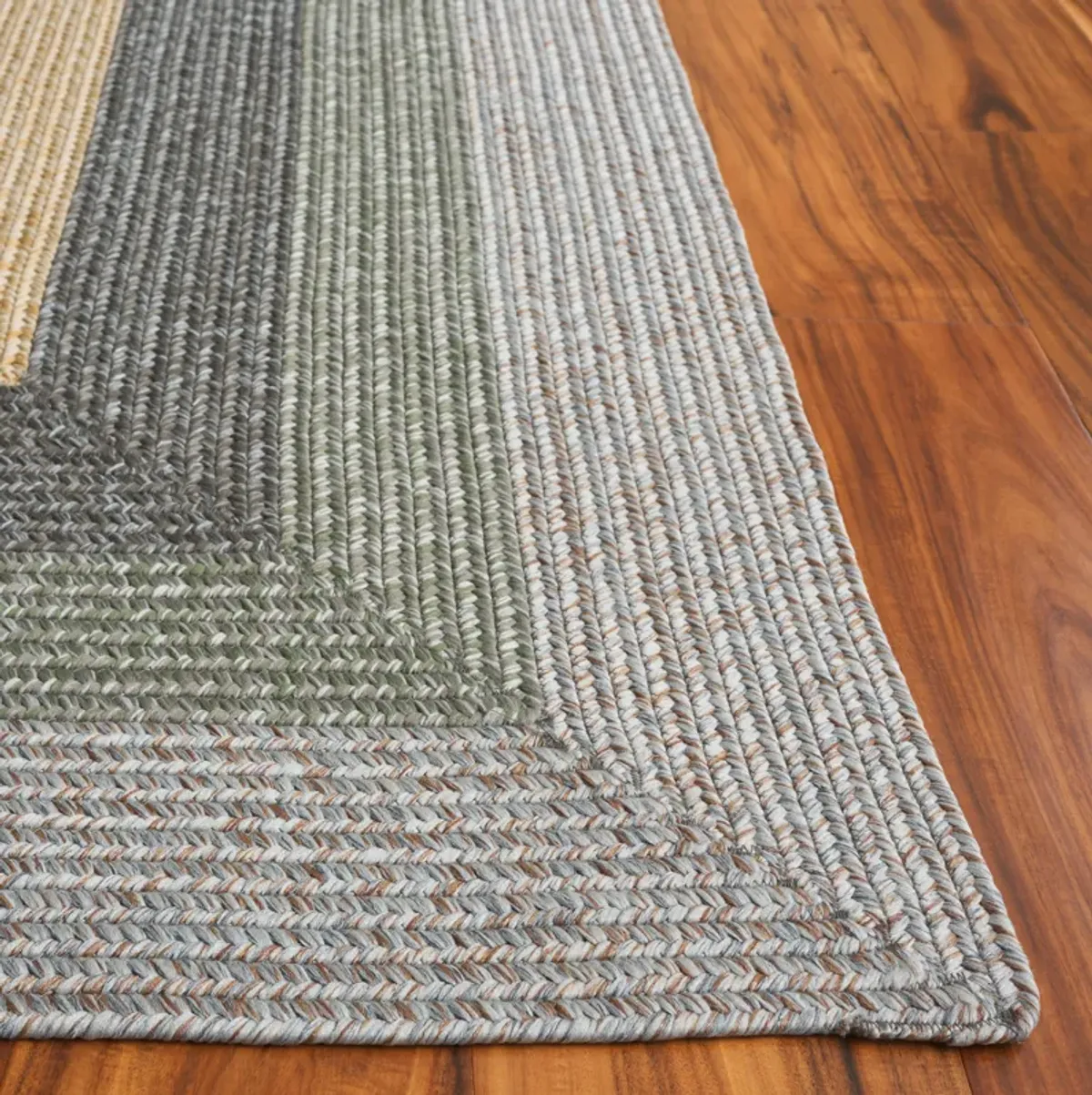 BRAIDED Hand Woven 8' x 10' area rug