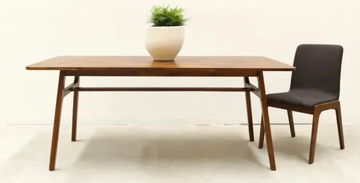 Remix Dining Table