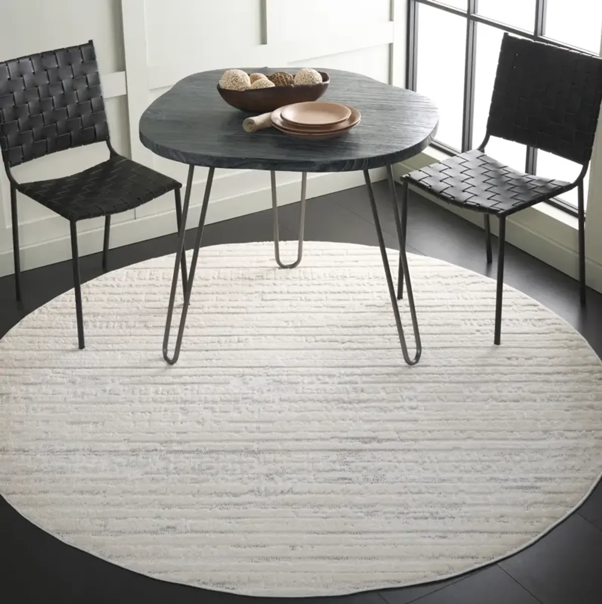 ELMHURST 568 IVORY  6'-7' x 6'-7' Round Round Rug