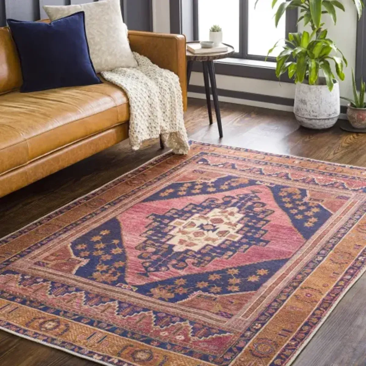 Amelie AML-2347 2'7" x 7'10" Rug