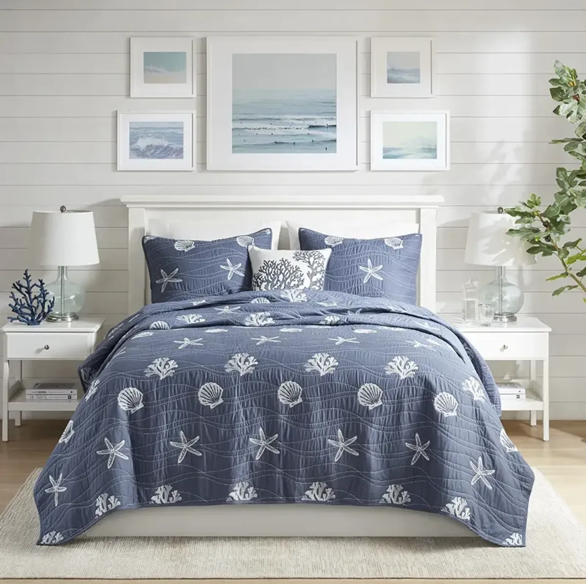 Harbor House Seaside Navy 4 Piece Cotton Reversible Embroidered Quilt Set with Throw Pillow