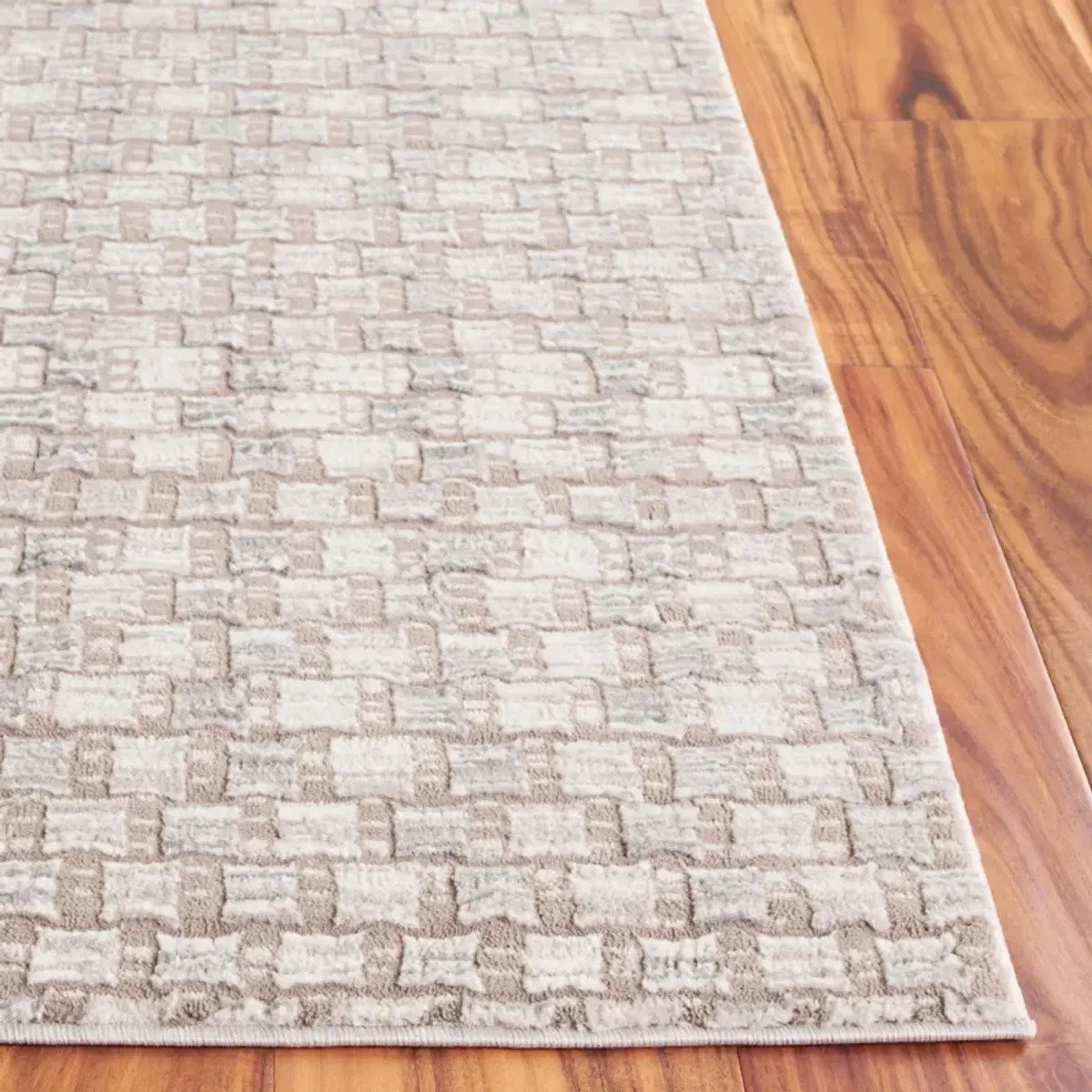 REVIVE 118 IVORY  2'-3' x 8' Runner Rug