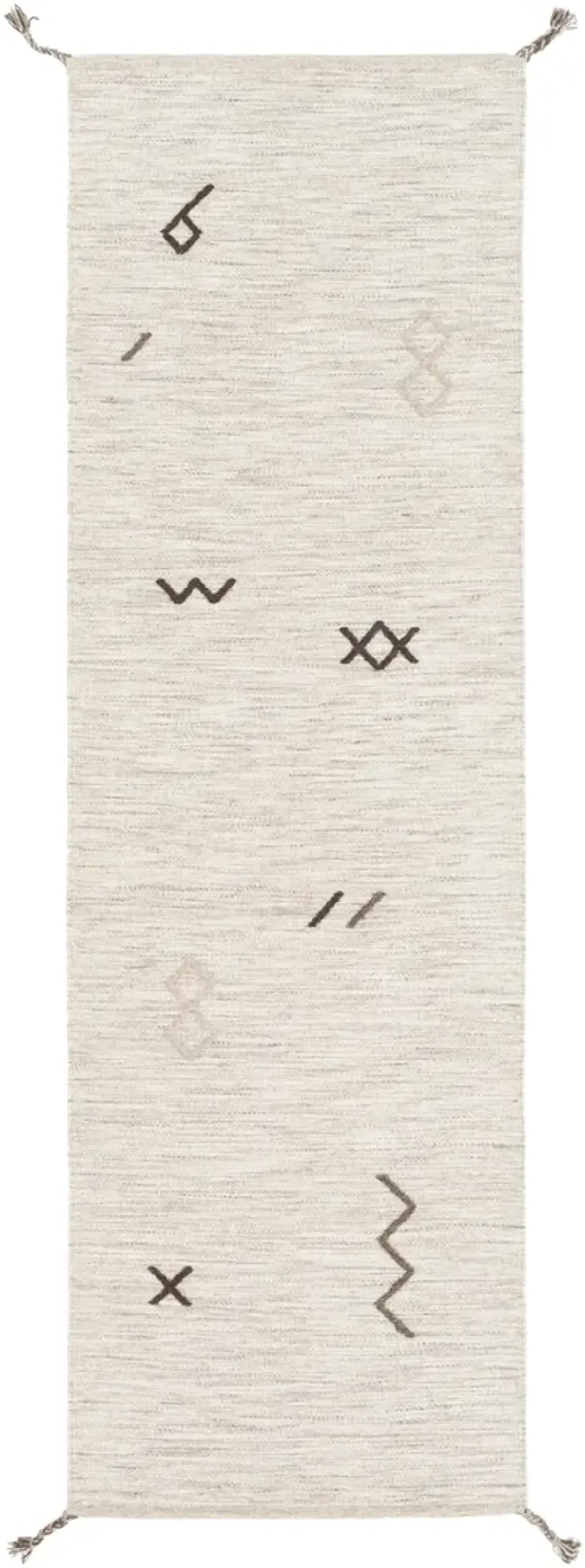 Montezuma 2'6" x 8' Rug
