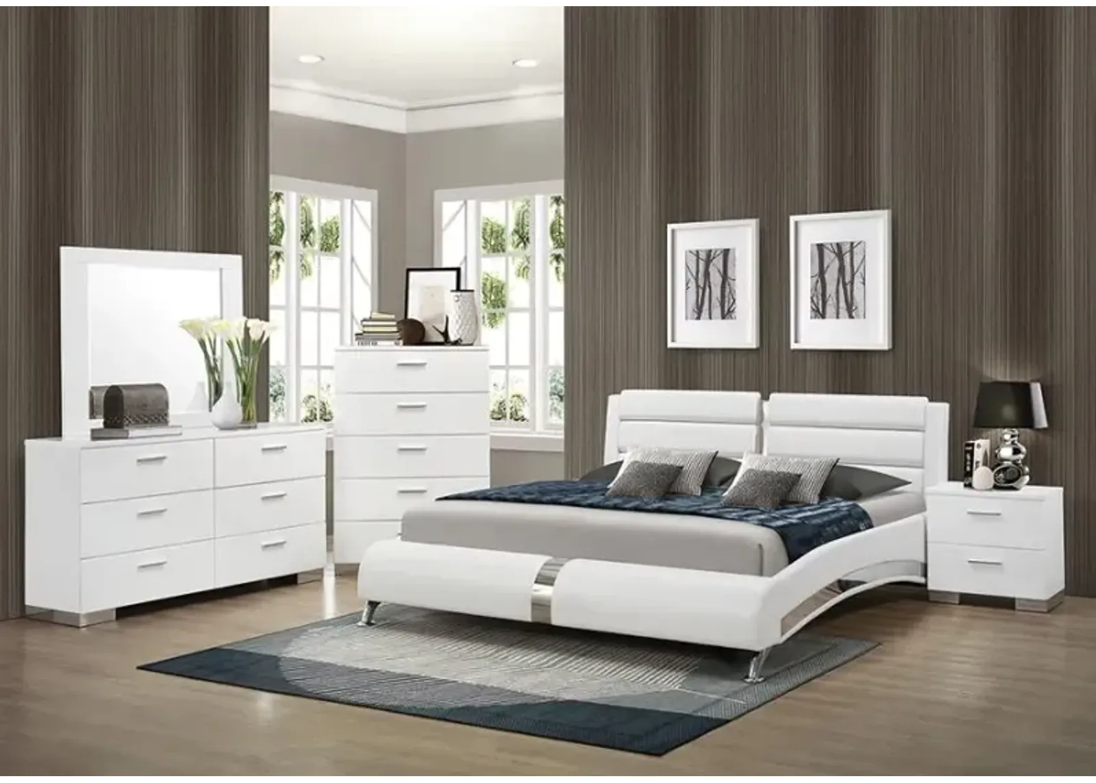 Jeremaine 5-piece Queen Bedroom Set Glossy White