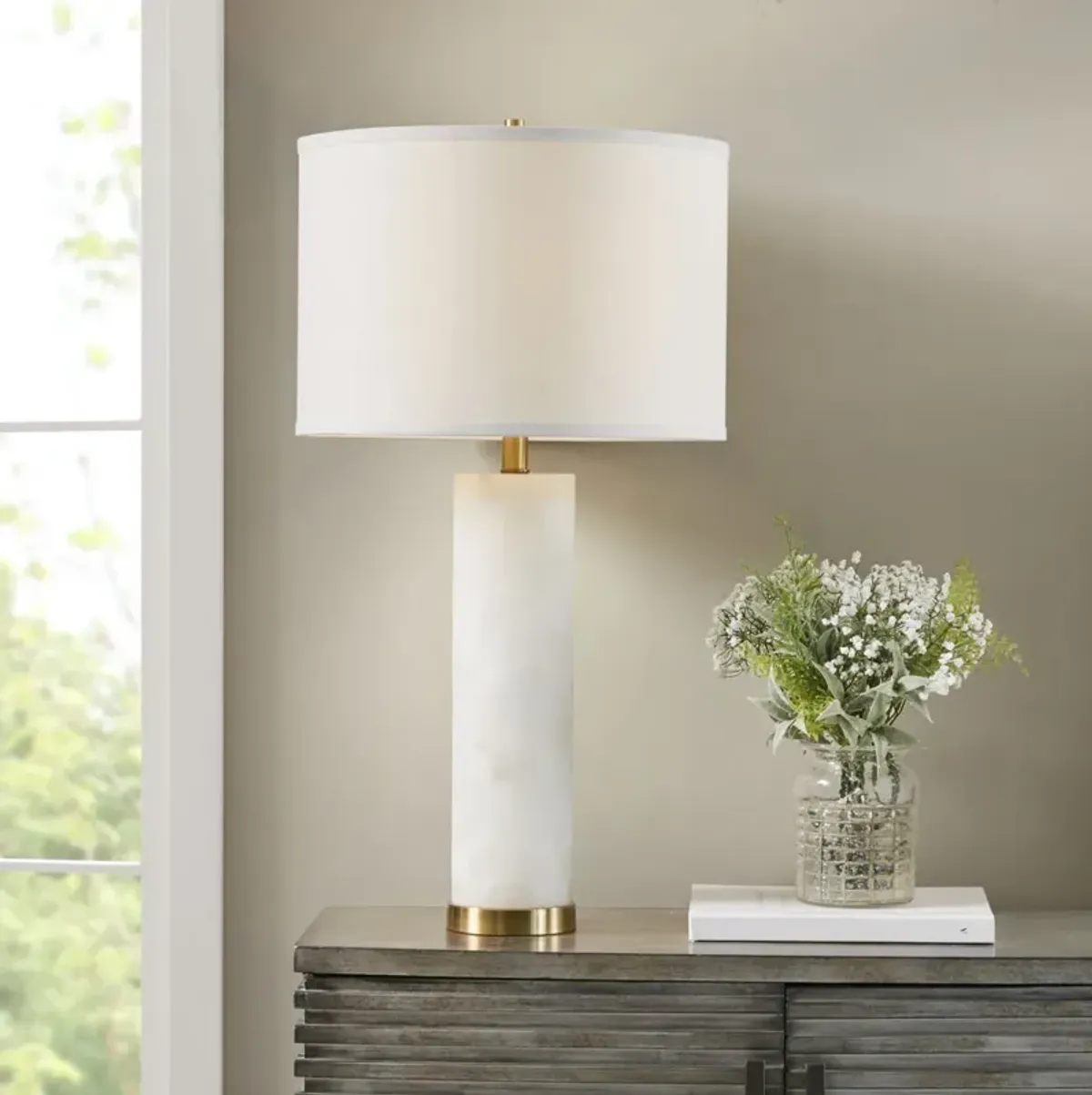 Hampton Hill Prague White/Gold Alabaster Table Lamp