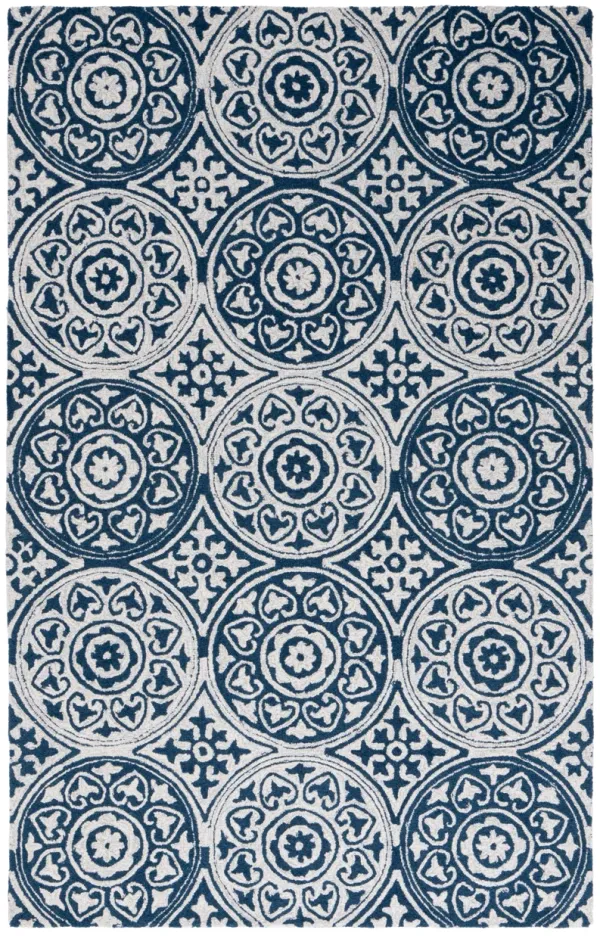 METRO Hand Tufted 4' x 6' area rug