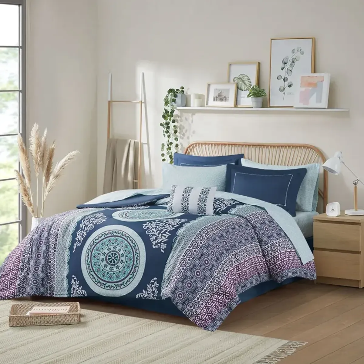 Intelligent Design Loretta Navy Boho Comforter Set with Bed Sheets