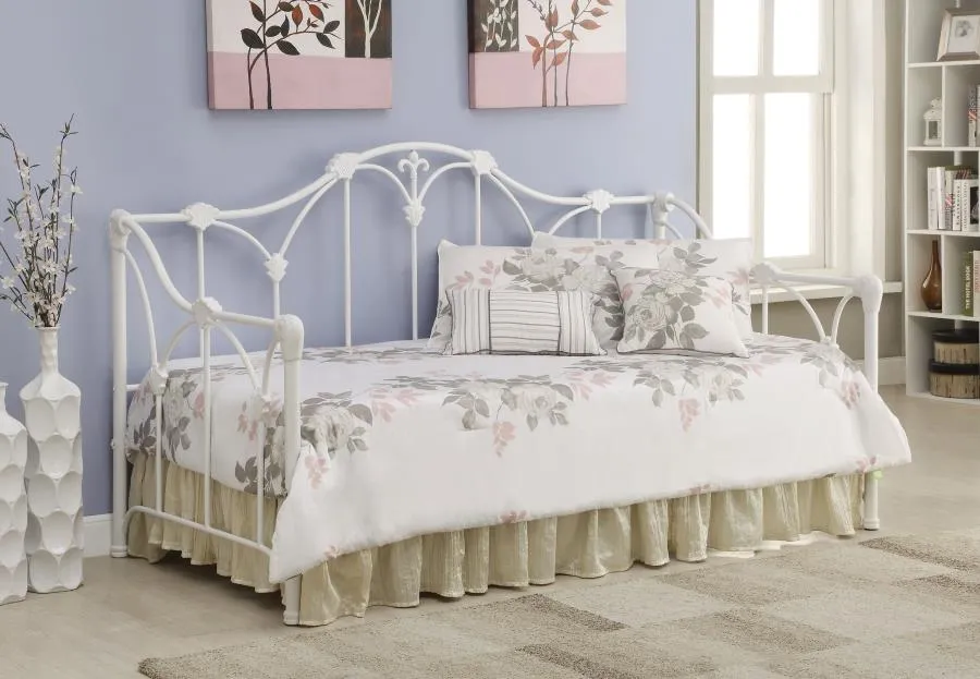 Halladay Twin Metal Daybed with Floral Frame White