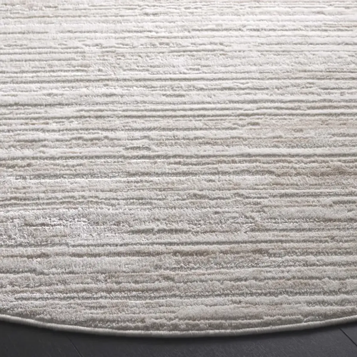 HANNA 102 IVORY  6'-7' x 6'-7' Round Round Rug