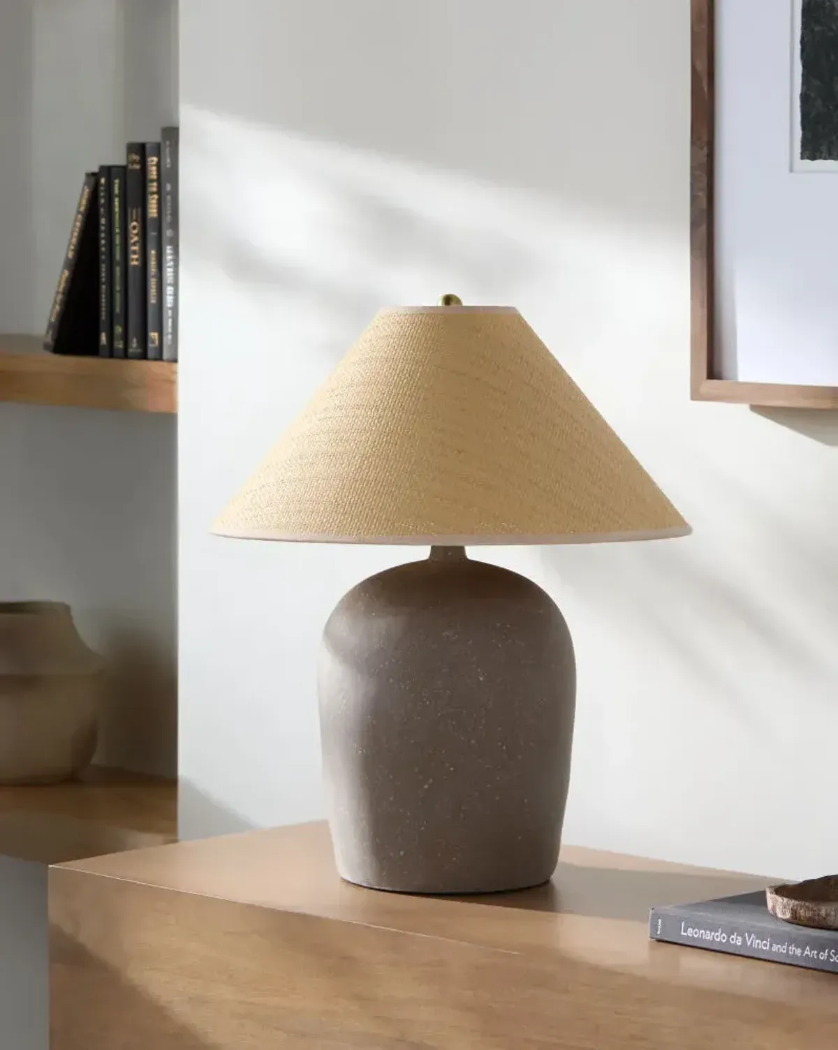 Otahu OTH-018 20"H x 17"W x 17"D Accent Table Lamp