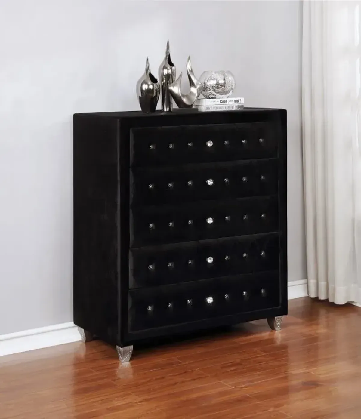 Abbeville Abbeville 5-Drawer Rectangular Chest Black