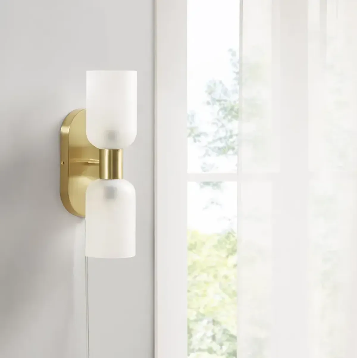 Hampton Hill Dove Frosted glass/gold Double Tube 2-Light Wall Sconce