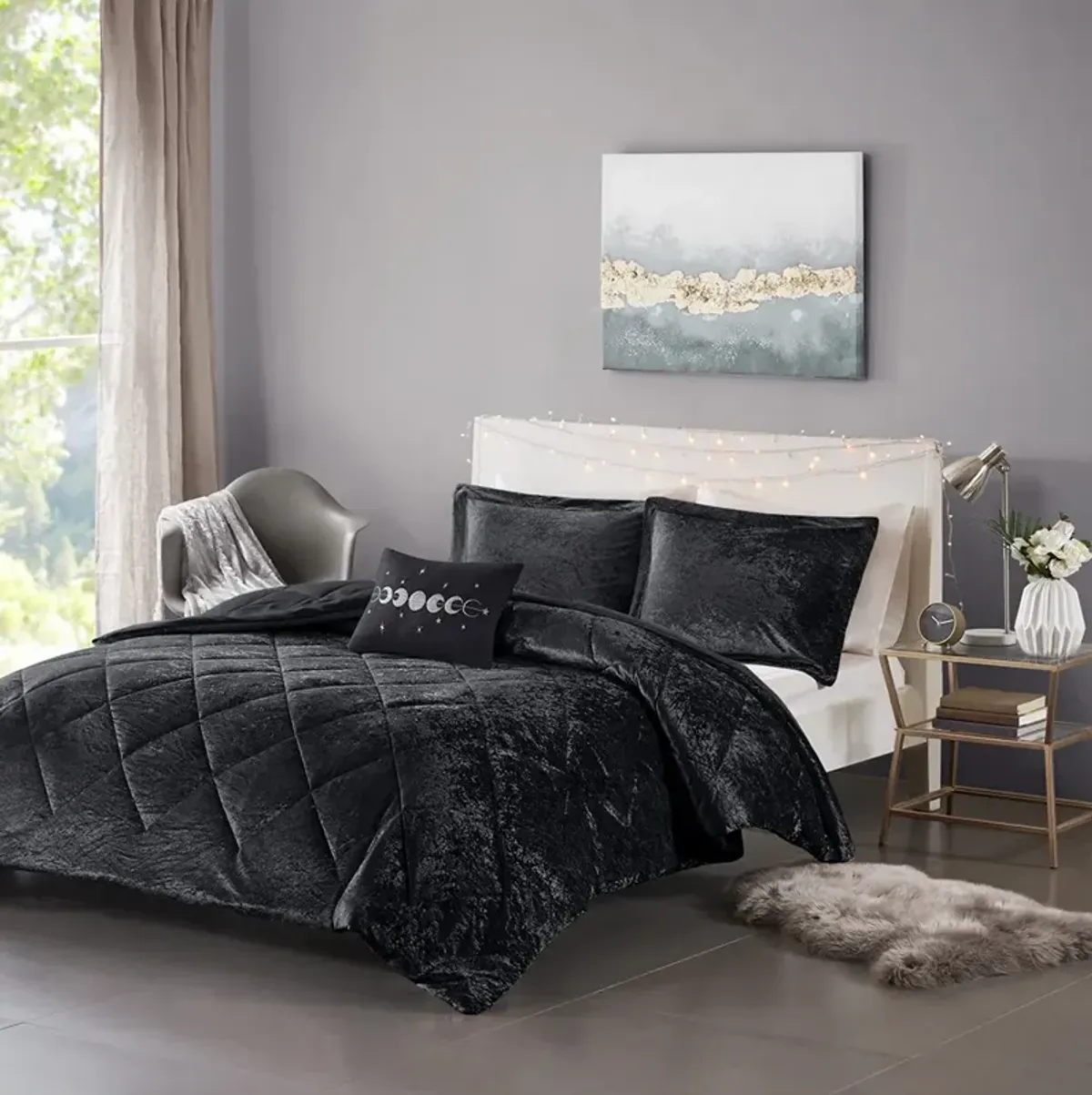 Intelligent Design Felicia Black Velvet Duvet Cover Set