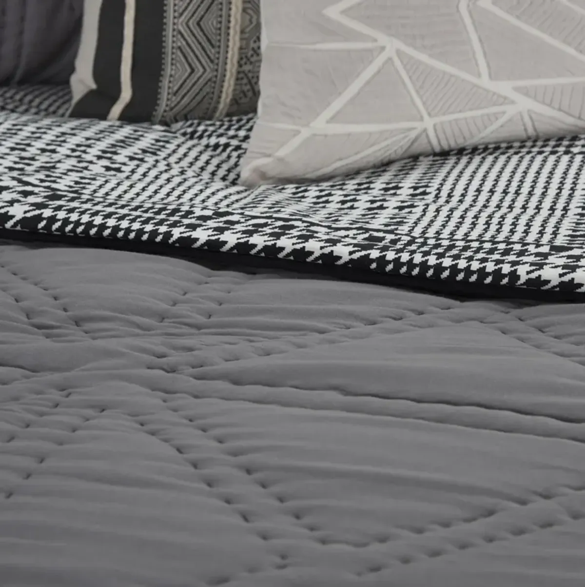 Maddux Place- Simpson Grey Queen Solid Gray Quilt -  Set of 3