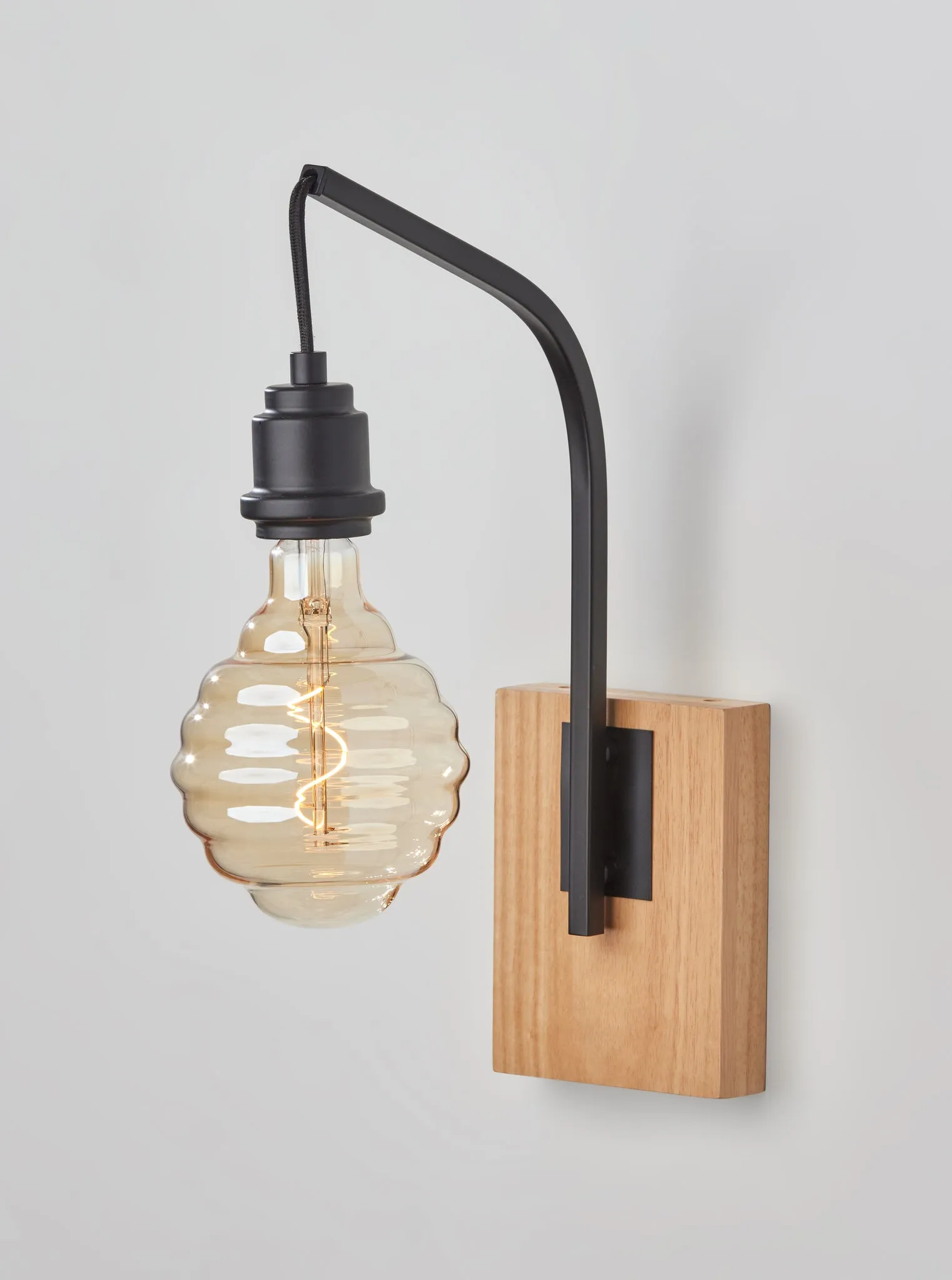 Wren Wall Lamp