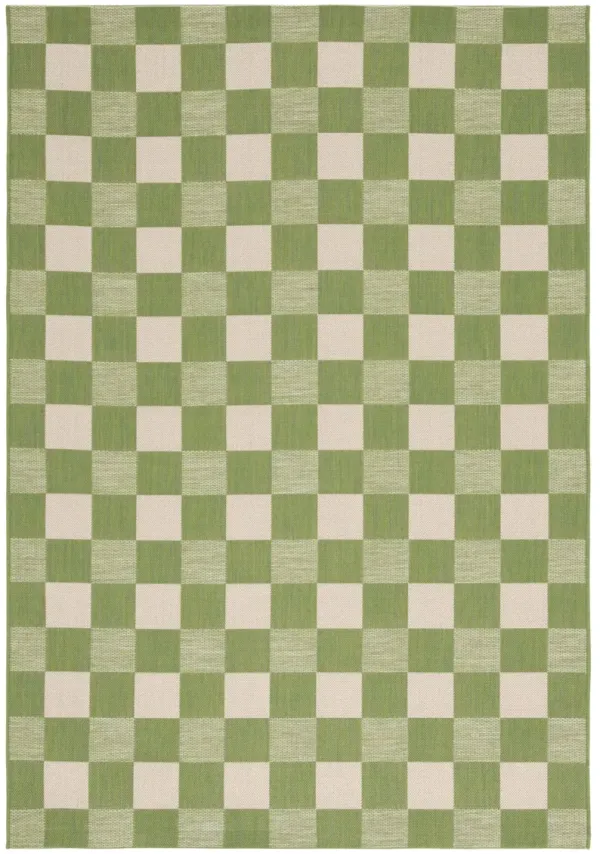 COURTYARD 6442 GREEN  2'-3' x 5' Accent Rug
