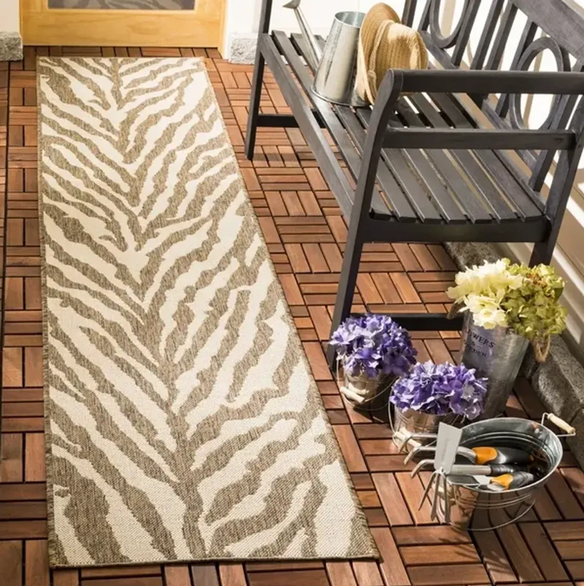 BEACH HOUSE Collection BHS182A-28 Cream / Beige 2'-2" X 8'