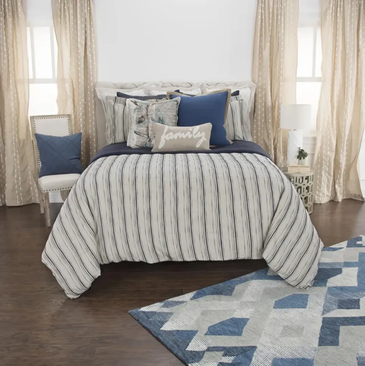 Vincent III Linen Duvet King Woven In Stripes Natural  Duvet