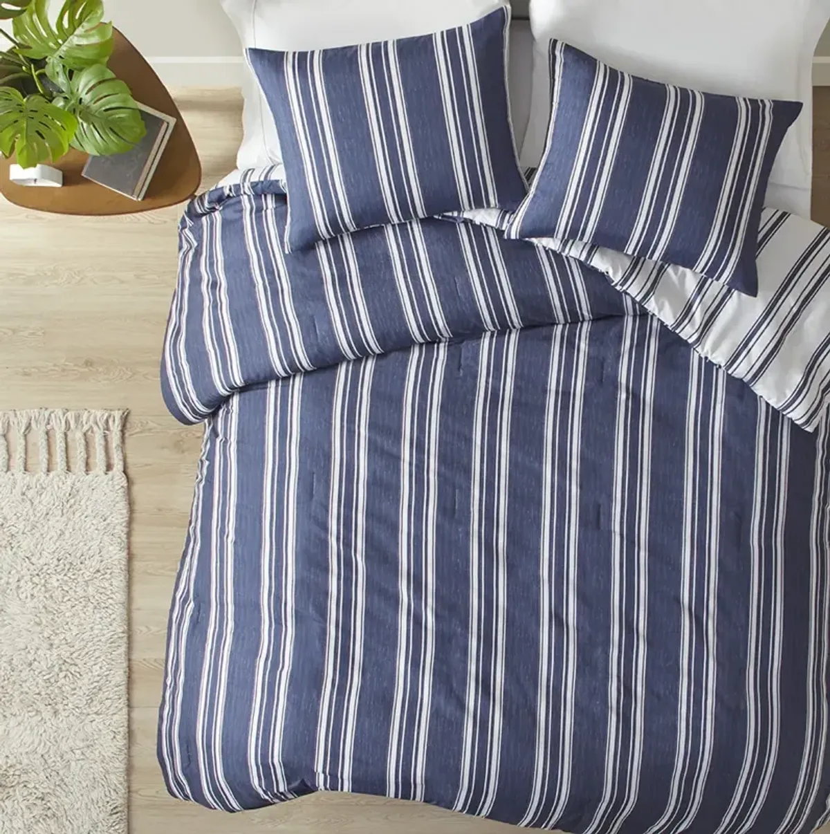 Intelligent Design Cobi Navy Striped Reversible Comforter Set