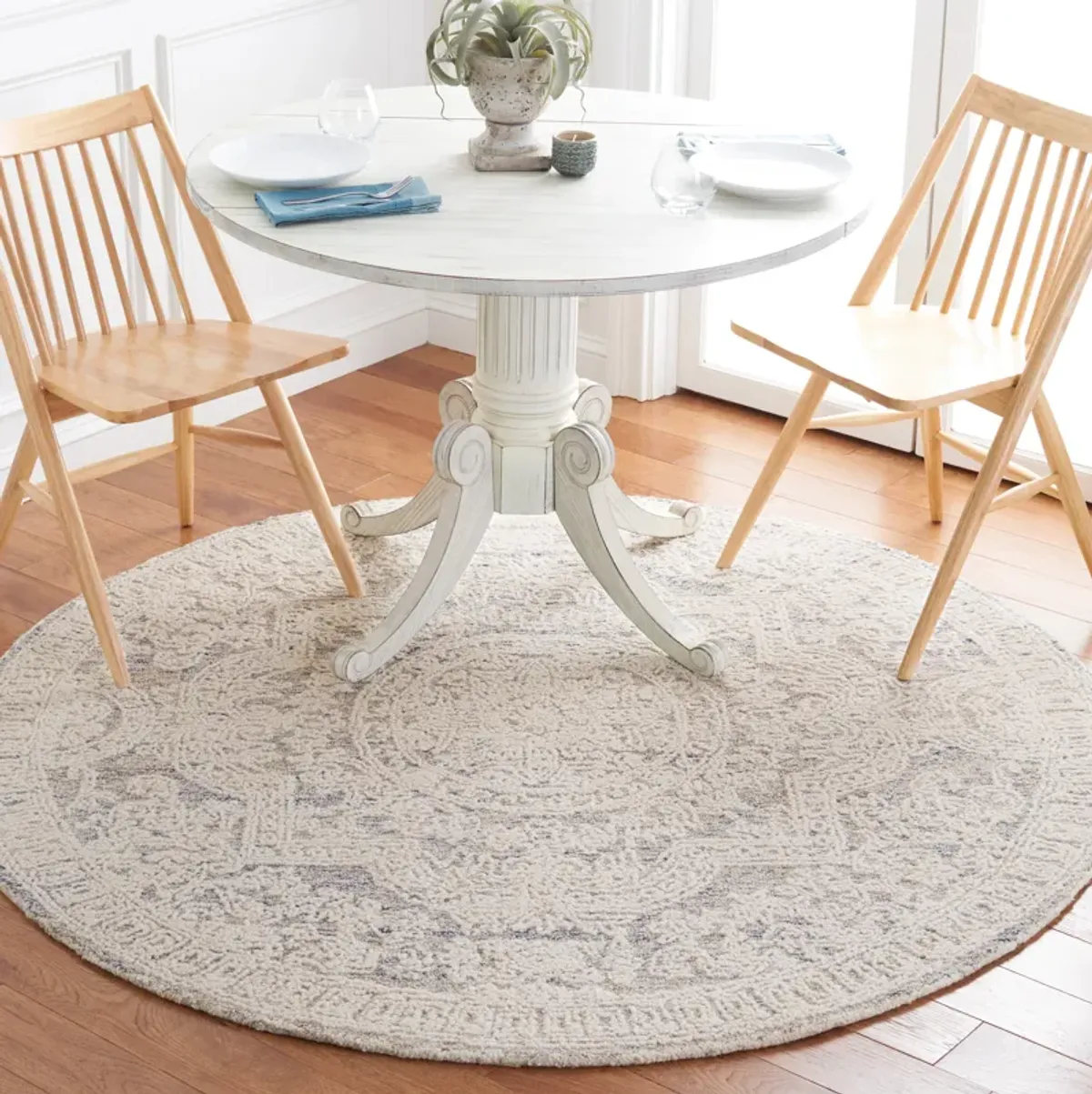 ABSTRACT Hand Tufted 6' x 6' Round area rug