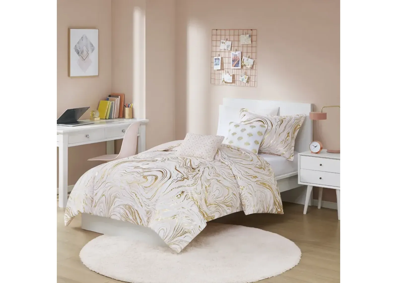 Intelligent Design Rebecca Blush/Gold Metallic Printed Duvet Cover Set