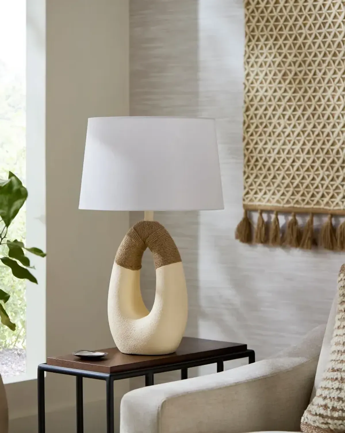 Sokade SOK-001 27"H x 16"W x 16"D Accent Table Lamp